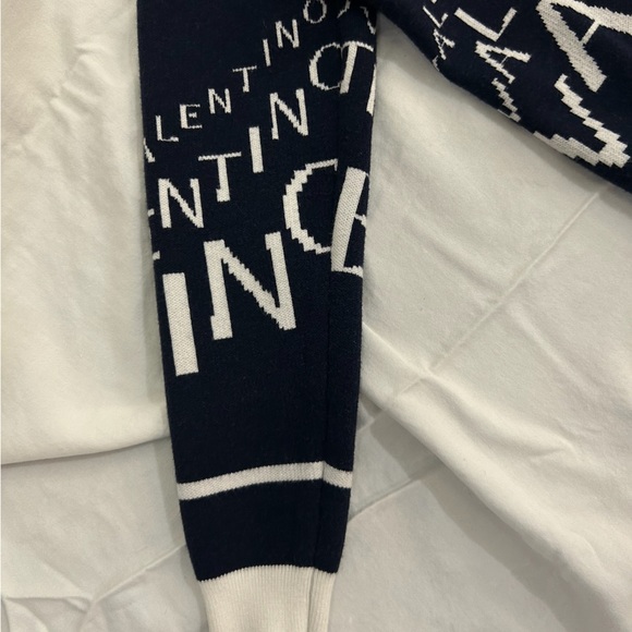 VALENTINO LOGO V NECK SWEATER NAVY COLOR 2019 - Picture 8 of 9